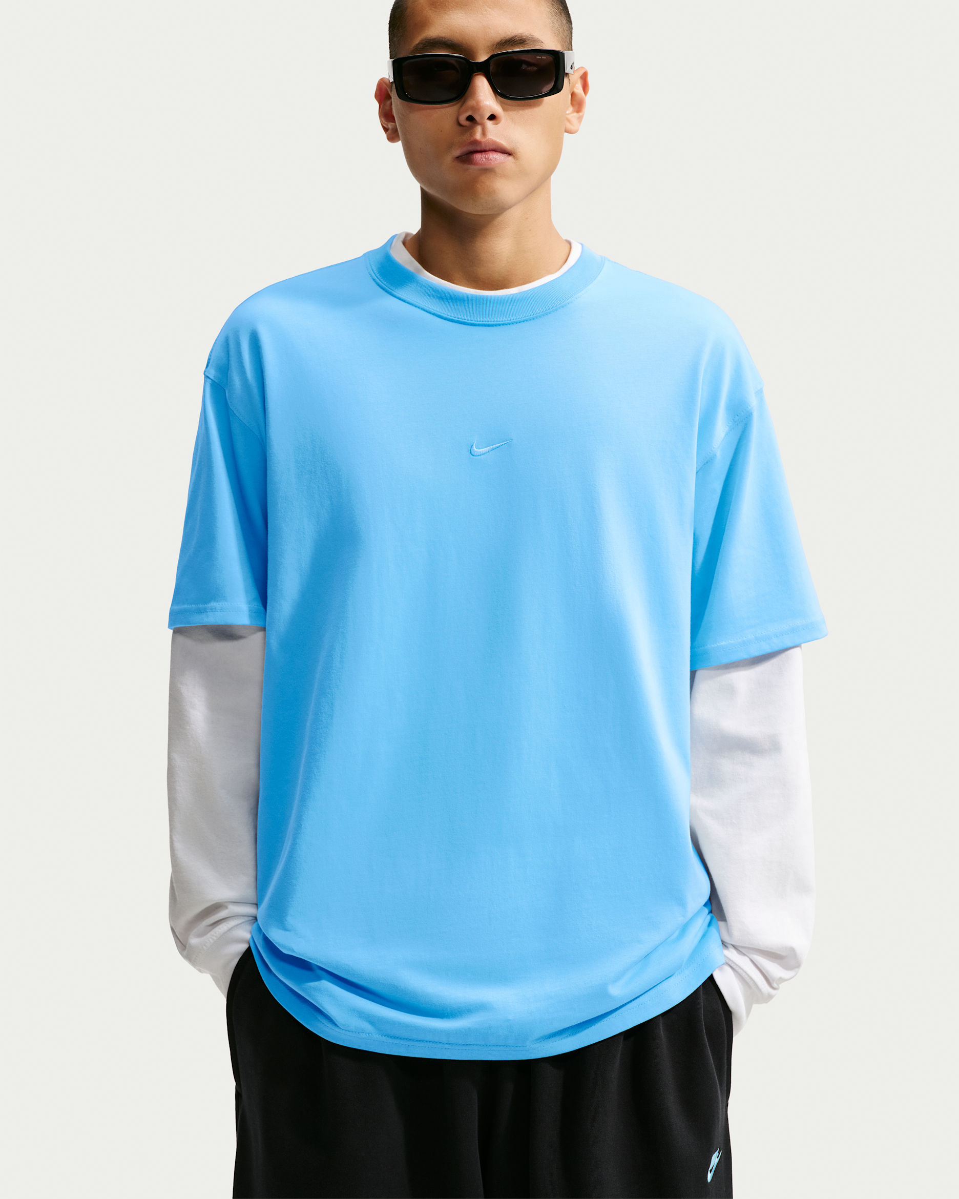 ★風車、ゴツNIKETシャツ ライトブルー HanesボディM★ Nike Sportswear Men's T-Shirt. Nike.com